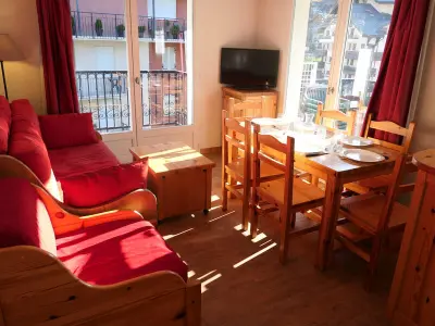 Appartement à Saint Gervais les Bains, Appartement 3 pièces, 6 pers., au pied des télécabines avec piscine et deux balcons - L884031