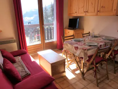 Appartement à Saint Gervais les Bains, Studio cosy avec coin nuit et balcon, proche navette – Idéal pour 4 personnes - L884047