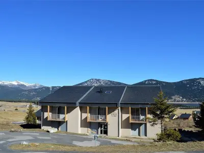 Appartement à Les Angles, Charmant T2 Cabine au Centre des Angles avec Parking, Wi-Fi et Casier à Skis - L884112