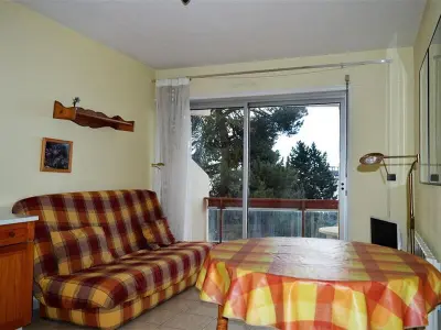 Appartement à Font Romeu Odeillo Via, Studio Cabine Sud avec Parking, à 300m du centre de Font-Romeu - L884132