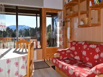 Chalet a Bolquère Pyrénées 2000,Chalet familial 2 pièces pour 4 pers. à 500m des pistes avec terrasse et équipements modernes FR-1-592-23 N°831772