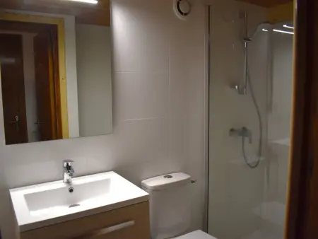 Chalet en Pierre avec Cheminée, 3 Chambres & Balcon, WIFI, Bolquère - 7 pers - Photo 7