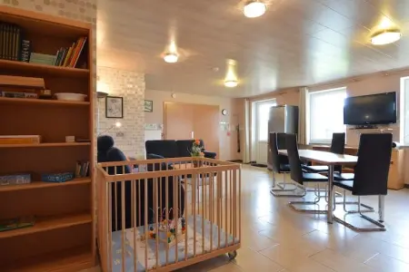 Anita, Maison à Burg Reuland avec sauna et terrasse - Photo 9