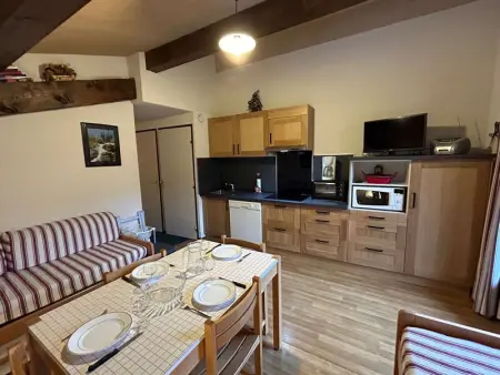 Appartement cosy 2 pièces, 6 couchages, balcon, garage et casier à skis, Demi-Quartier - Photo 1