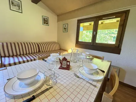 Appartement cosy 2 pièces, 6 couchages, balcon, garage et casier à skis, Demi-Quartier - Photo 4