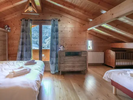 Chalet 4 Étoiles 13 Pers. à La Clusaz - Grande Terrasse, Garage, WIFI, Arrêt Skibus à Proximité - Photo 4