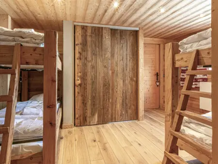 Chalet 4 Étoiles 13 Pers. à La Clusaz - Grande Terrasse, Garage, WIFI, Arrêt Skibus à Proximité - Photo 9