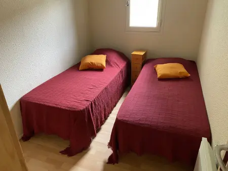Appartement cosy 3 pièces pour 4 personnes avec balcon près des pistes - Photo 2
