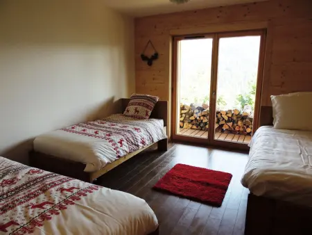 Chalet familial aux Gets avec cheminée et terrasse panoramique - Photo 6