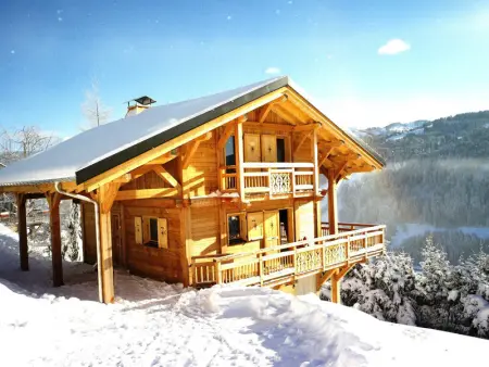 Chalet familial aux Gets avec cheminée et terrasse panoramique - Photo 15