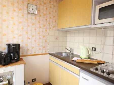 T2 bis au pied du télécabine, balcon, garage, centre-ville de Luchon - Photo 2