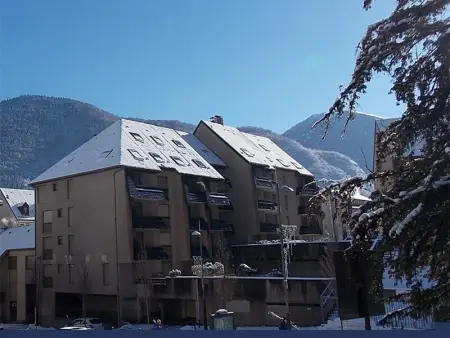 T2 bis au pied du télécabine, balcon, garage, centre-ville de Luchon - Photo 4