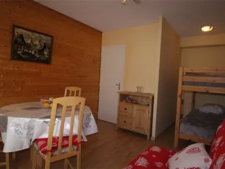 T2 bis au pied du télécabine, balcon, garage, centre-ville de Luchon - Photo 7