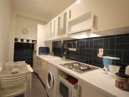 Studio au centre avec ascenseur et animaux admis - Photo 2