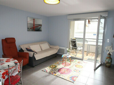 Location Appartement à Bagnères de Luchon,LUCHON T2 4 PERS DE 46 M² BALCON SUD FR-1-313-174 N°884314