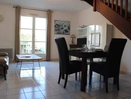 Appartement 3 pièces, 4 couchages à St-Martin-de-Ré, accès direct au port, terrasse, parking et WiFi - Photo 4