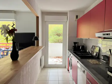 Confortable T2 avec terrasse, parking, et internet à Cambo-les-Bains, proche thermes et centre - Photo 6