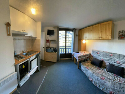 Location Appartement à Risoul,Joli T2 cabine 4 couchages à 50m des pistes à Risoul FR-1-522-282 N°884371