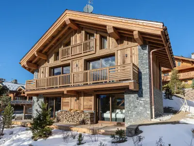 Chalet à Méribel, Chalet moderne lumineux proche pistes - 12 pers, 5 ch, parking, wifi, ménage inclus - L831804