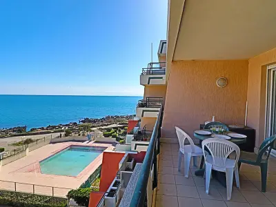 Appartement à Sète, Agréable T2 Cabine pour 6 pers., terrasse, piscine et proche plage - L884415