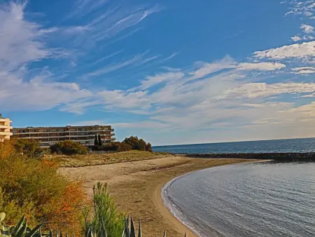 Appartement 2 Pièces à Sète avec Terrasse, Piscine et Parking à 100m de la Plage - Photo 10