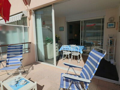 28m² climatisé + loggia + terrasse avec vue mer, Appartement 4 personnes à Sète FR-1-472A-194