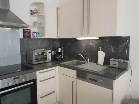 Appartement climatisé avec terrasse et vue mer, parking - Photo 5