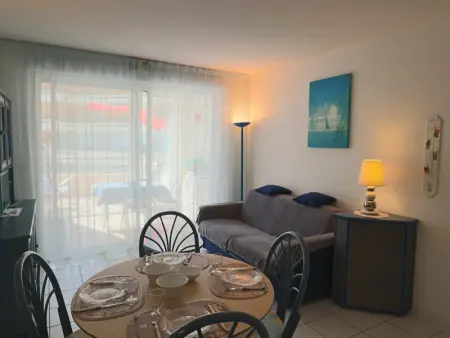 Appartement climatisé avec terrasse et vue mer, parking - Photo 7