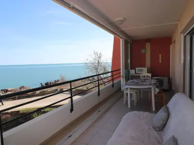 Appartement à Sète, Appartement climatisé en front de mer à Sète avec piscine, garage et WIFI - L884429