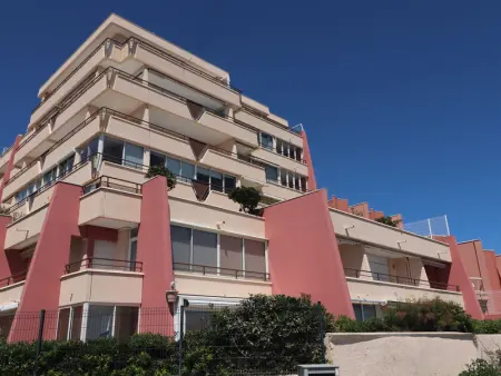 Appartement à Sète avec piscine, terrasse et vue mer - Photo 17