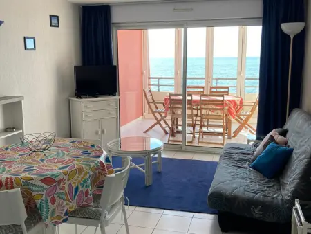 Superbe T3 44m² avec loggia et piscine, parking inclus, face à la mer, 2⭐️ - Photo 1