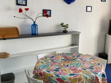 Superbe T3 44m² avec loggia et piscine, parking inclus, face à la mer, 2⭐️ - Photo 4