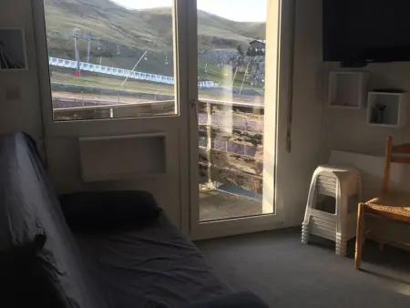 Studio 4 pers. au pied des pistes avec balcon, ascenseur, parking gratuit, casier à skis et équipement complet - Photo 4