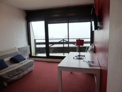 Appartement à Arette, Studio 6 pers au pied des pistes avec balcon, casier à skis et parking gratuit - L884481