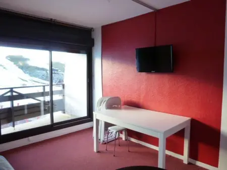 Studio 6 pers au pied des pistes avec balcon, casier à skis et parking gratuit - Photo 9