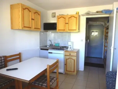 Studio 4 pers, proche pistes avec balcon et parking - Photo 4