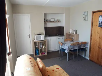 Studio cosy avec accès direct aux pistes à Arette - 4 personnes, casier à skis, parking gratuit - Photo 2