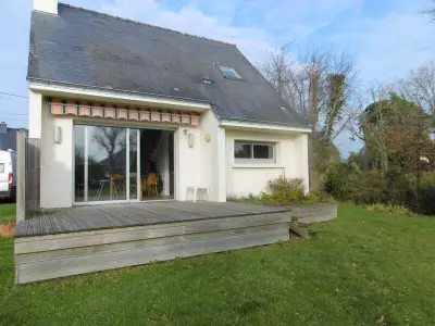 Maison à Sarzeau, Maison rénovée 80 m², 3 pièces, proche du Golfe du Morbihan avec jardin et terrasse équipée - L831819