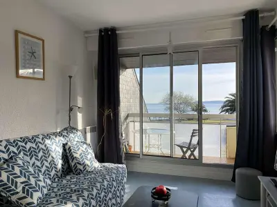 Appartement à Perros Guirec, Appartement 2* avec balcon et grande terrasse à Perros-Guirec, proche plage de Trestraou - L884604