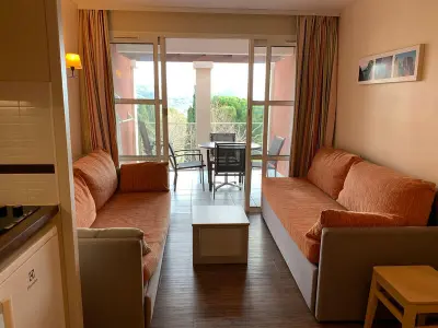 Appartement à Saint Raphaël, 2 Pièces avec Terrasse et Piscine à Saint-Raphaël - L884611