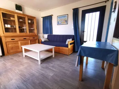 Appartement à Cap d'Agde, Appartement T2 avec Tennis, Piscine et Parking à 100m de la Mer - Cap d'Agde - L884621