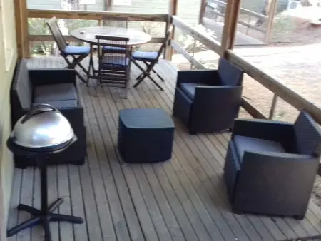 Chalet climatisé avec piscine chauffée et parking dans une pinède calme - Photo 16