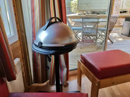 Chalet climatisé avec piscine chauffée et parking dans une pinède calme - Photo 24