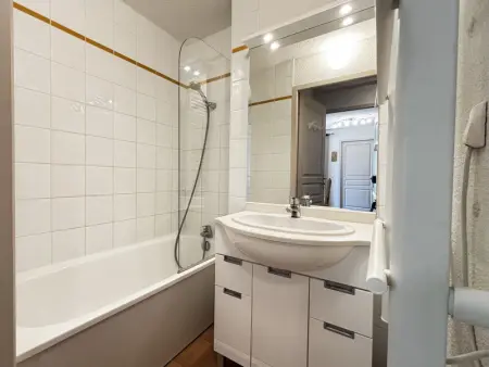 Appartement pour 6 pers. avec piscine et parking privatif - Photo 7