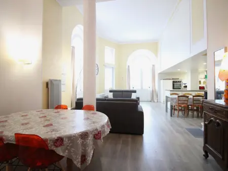 T2 La Bourboule Centre avec Wifi, 100m des Thermes, Jusqu'à 6 Pers. - Photo 1