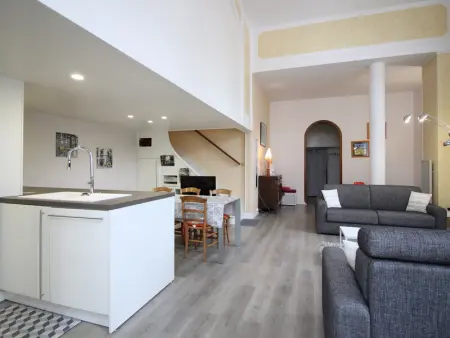 T2 La Bourboule Centre avec Wifi, 100m des Thermes, Jusqu'à 6 Pers. - Photo 3