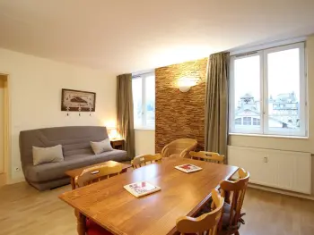 Appartement à La Bourboule,Centre La Bourboule - T2 bis de standing avec WiFi et parking FR-1-608-29 N°884714