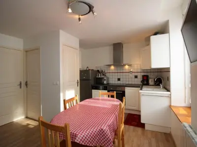 Appartement à Mont Dore, T3 au Mont-Dore avec wifi, proche centre, idéal familles, 5 pers, 2 chambres - L884718