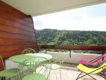 Appartement à Mont Dore,Mont-Dore Studio avec Terrasse, Parking et Wifi FR-1-608-55 N°884732