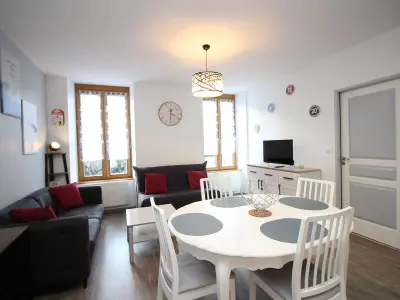 Appartement à Mont Dore, Bel Appartement T3 avec WIFI et Parking, Résidence de Standing, 300m des Thermes au Mont-Dore - L884752